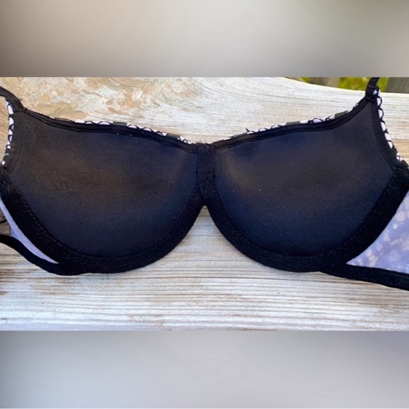 Victoria’s Secret Very Sexy Balconet Bra - Picture 2 of 3